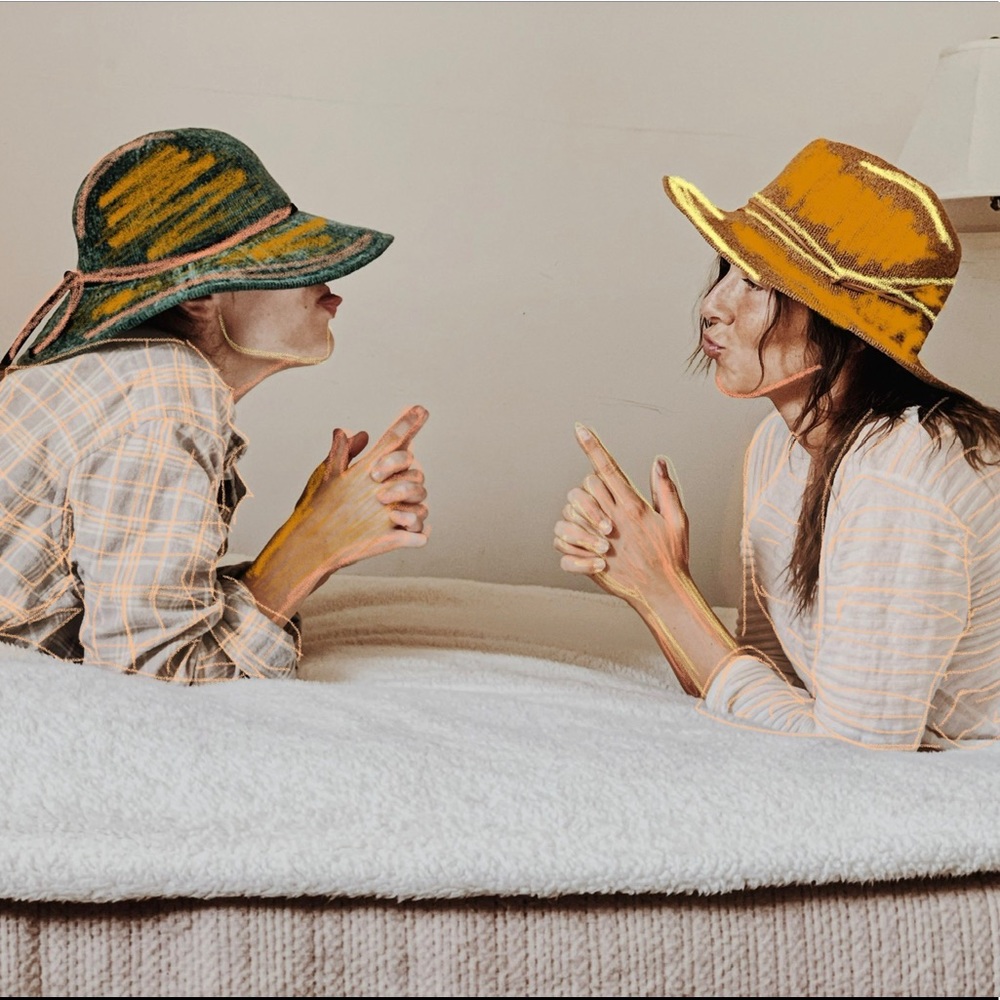 Meet your Posher, Cynthia